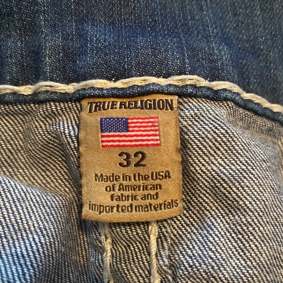 True Religion Men’s shorts - Picture 6 of 9
